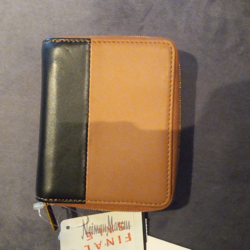 Celine Wallet - Picture 2 of 8